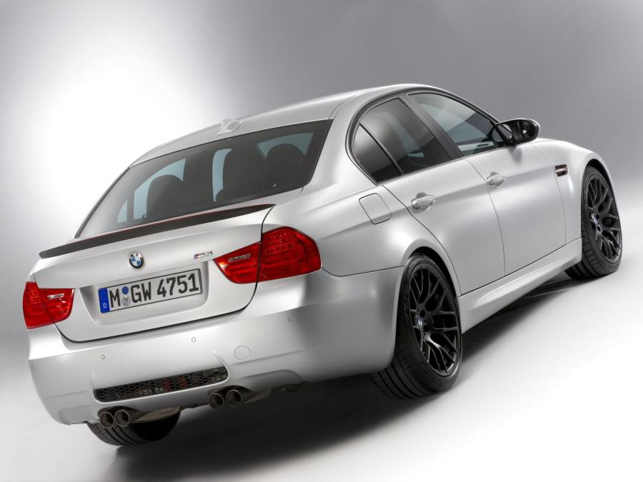  BMW M3 CRT 2011 года  (фото 10 из 76)